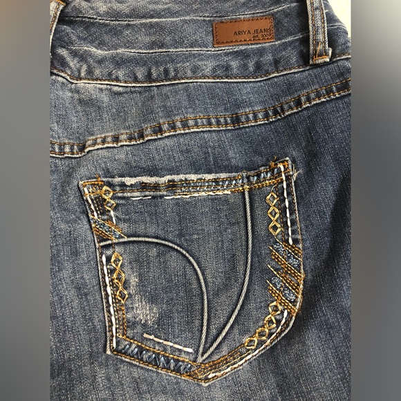 Ariya Jeans 13/14 Medium Wash Ripped Jeans - Picture 2 of 6